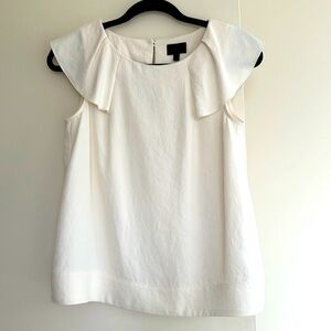 Banana Republic XS off-white top